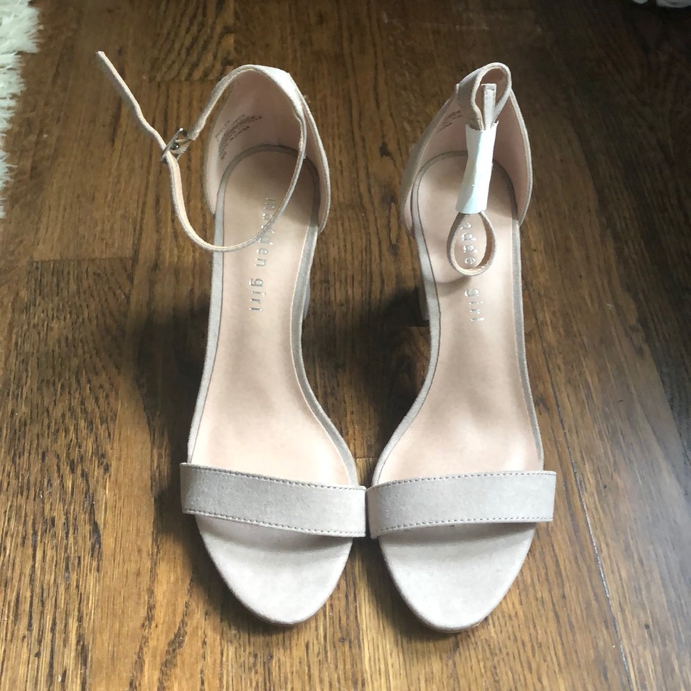 NWOT Madden Girl Suede Heels